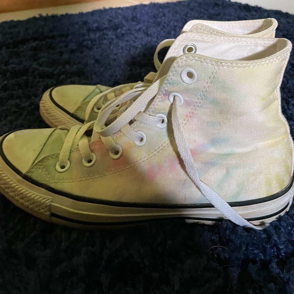 pastel tie die converse high tops, women’s size 7